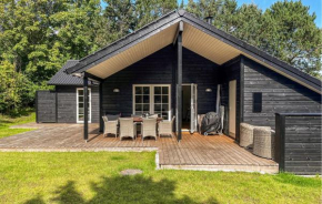3 Bedroom Awesome Home In Tisvildeleje